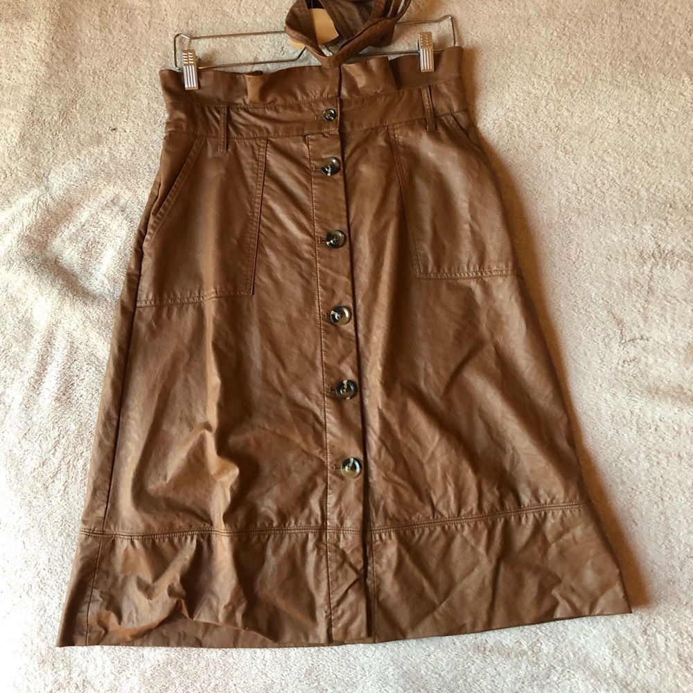 Brown Faux Leather Button Front Midi Skirt with Tie Belt. Size 8.